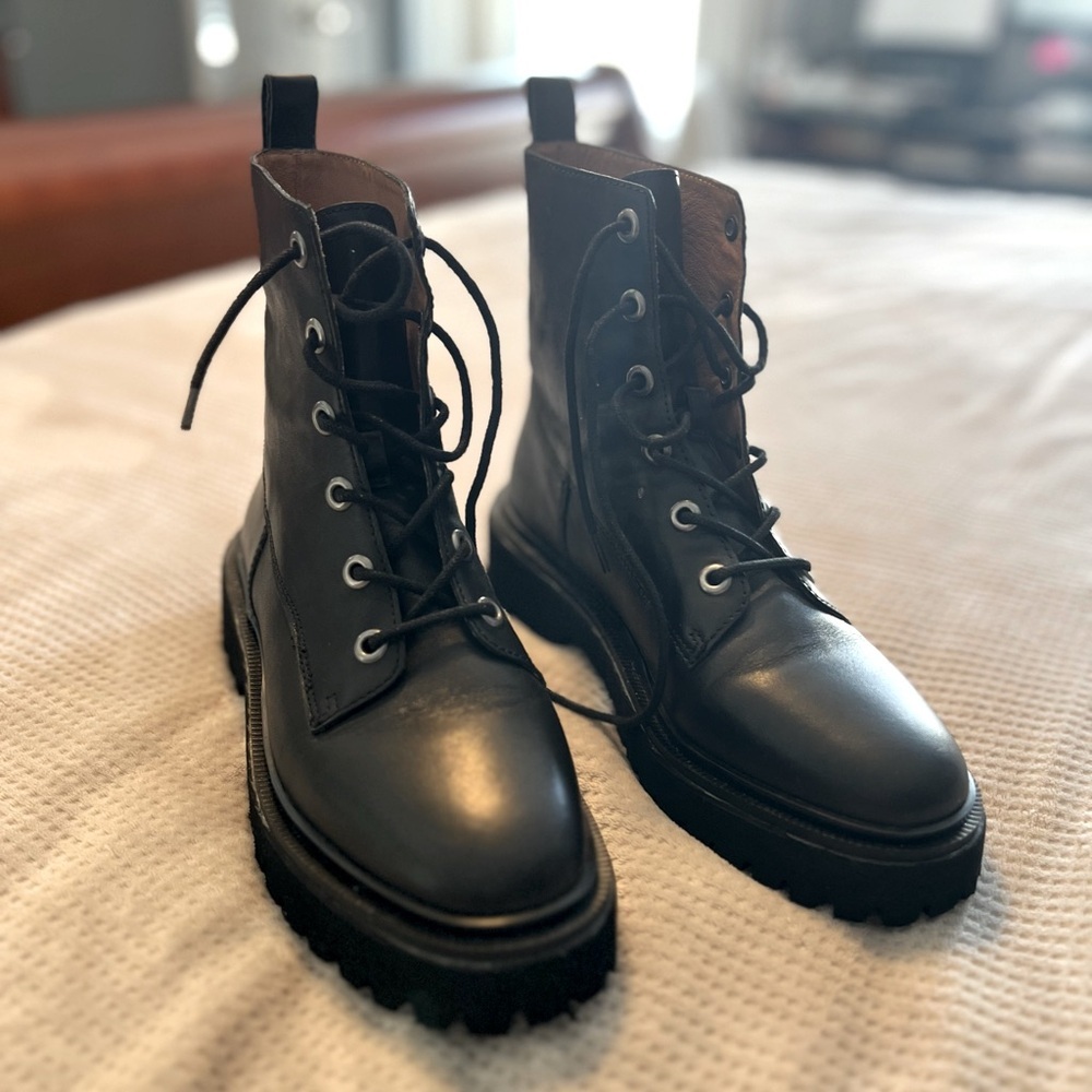 Women's Madwell Boots size 8